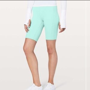 FINAL PRICE. NEW Lululemon On Pace Short *10"
